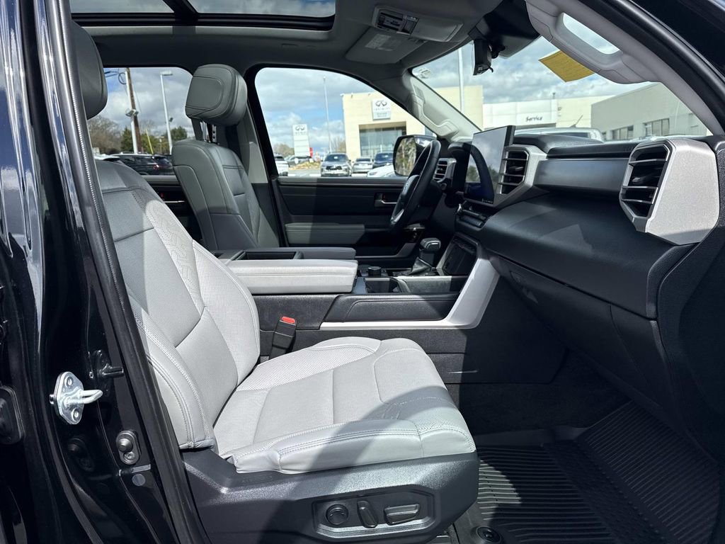 Used 2022 Toyota Tundra Limited w/ TRD Off-Road Package image 19