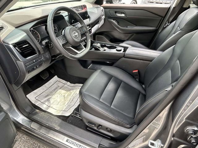 Used 2023 Nissan Rogue SL w/ SL Premium Package image 12