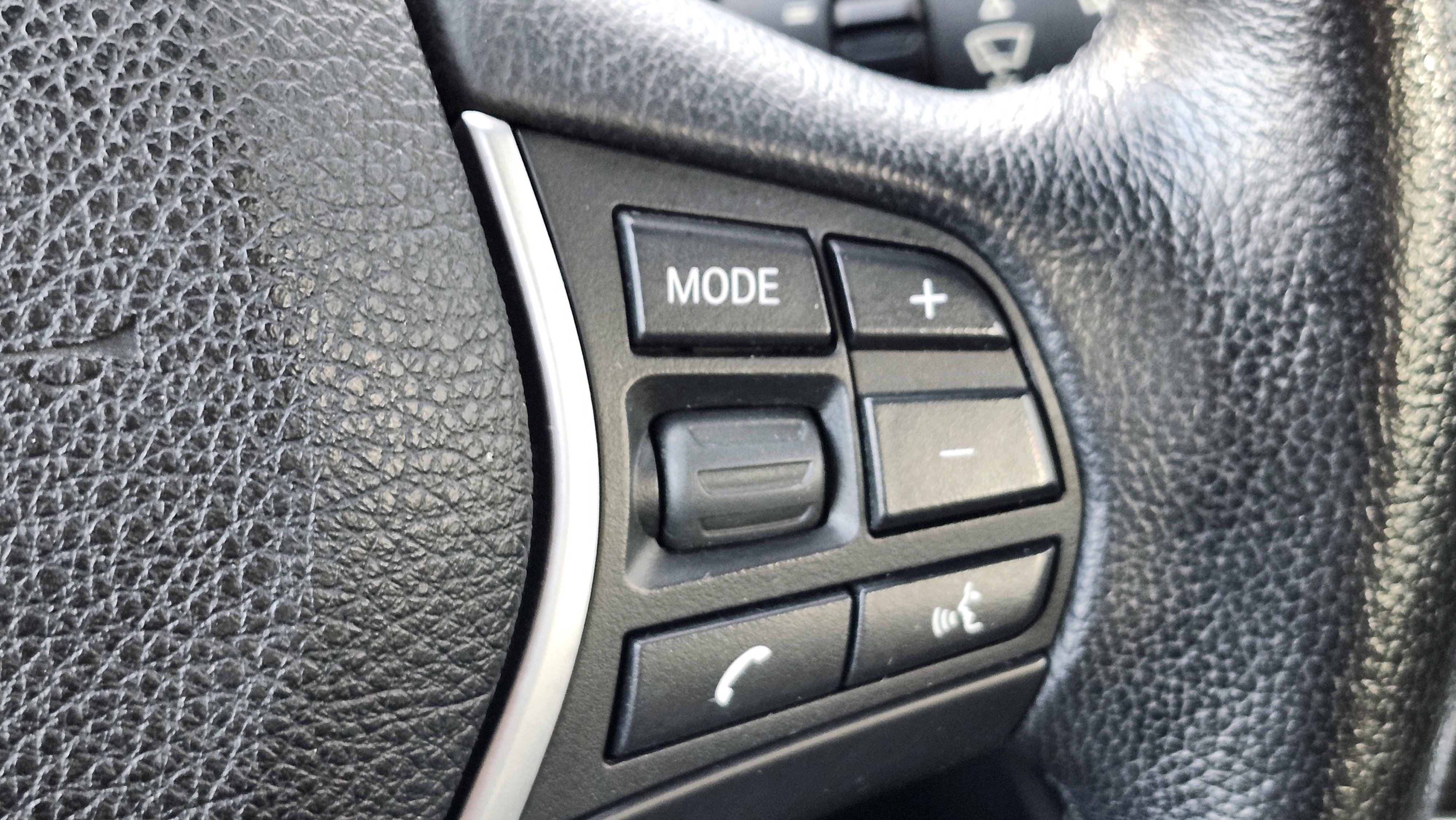 Used 2015 BMW 328i xDrive Sedan image 32