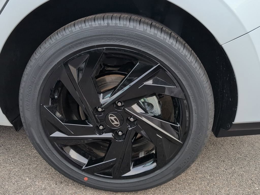 New 2026 Hyundai Elantra SEL Sport image 25