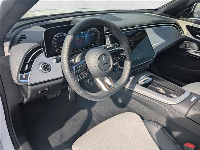 New 2026 Mercedes-Benz E 53 AMG e 4MATIC Sedan video 3