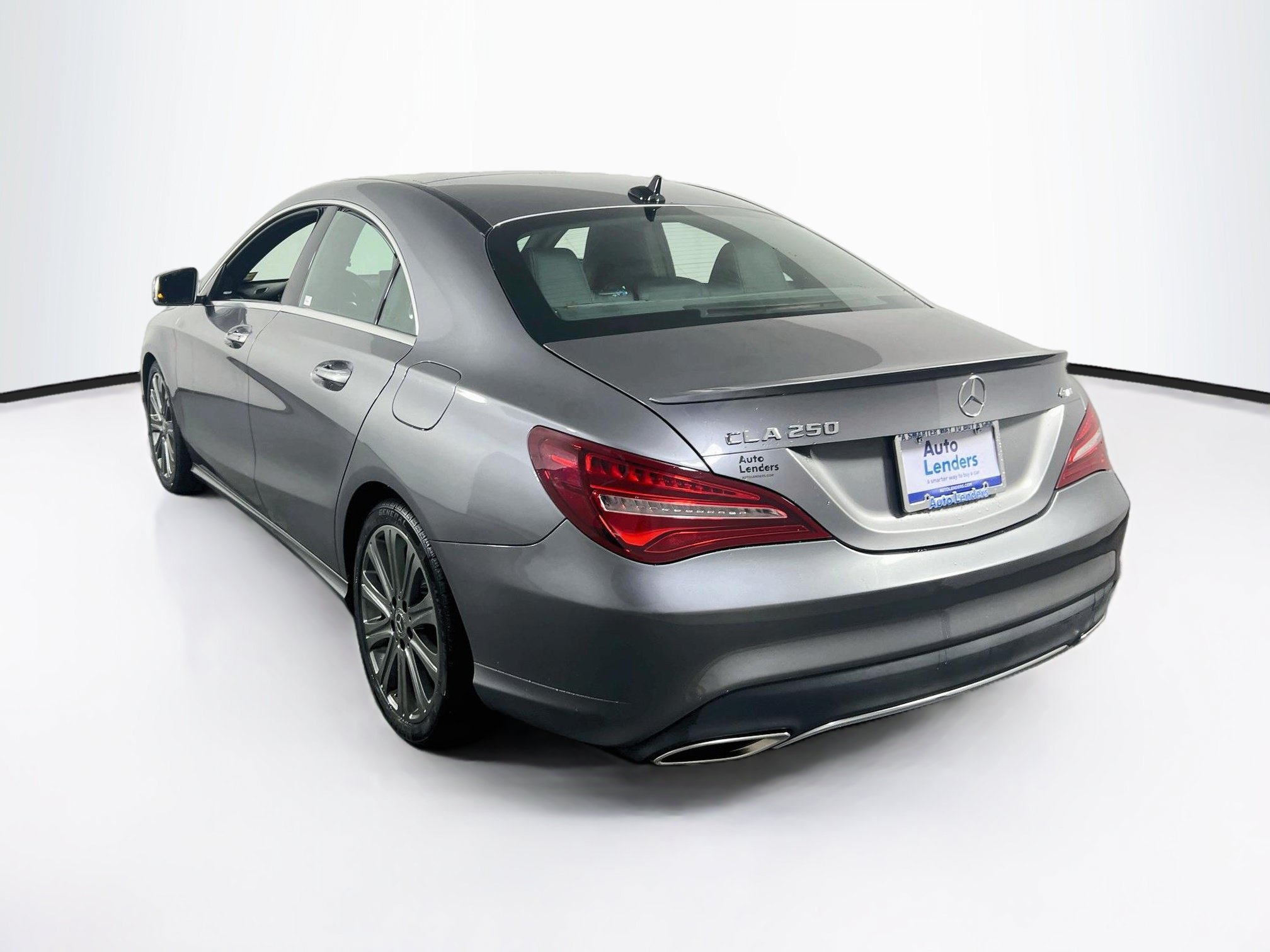 Used 2019 Mercedes-Benz CLA 250 4MATIC image 7
