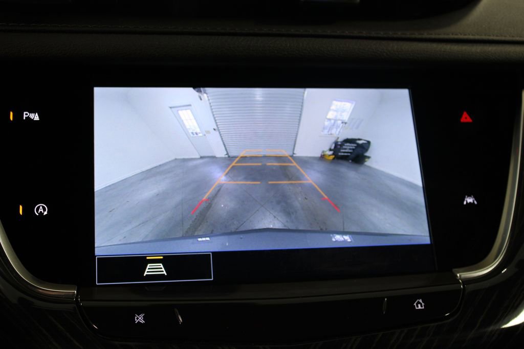 Used 2025 Cadillac XT6 Premium Luxury image 56