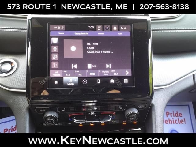 New 2024 Jeep Grand Cherokee L Altitude AWD/4WD image 15