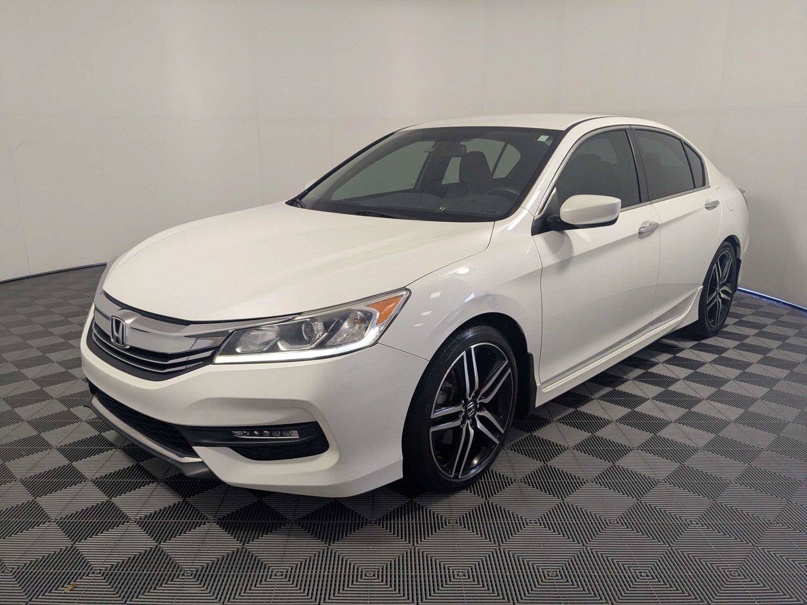 Used 2017 Honda Accord Sport Special Edition image 2