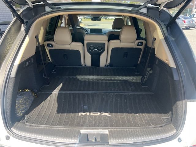 Used 2023 Acura MDX SH-AWD w/ Advance Package image 11