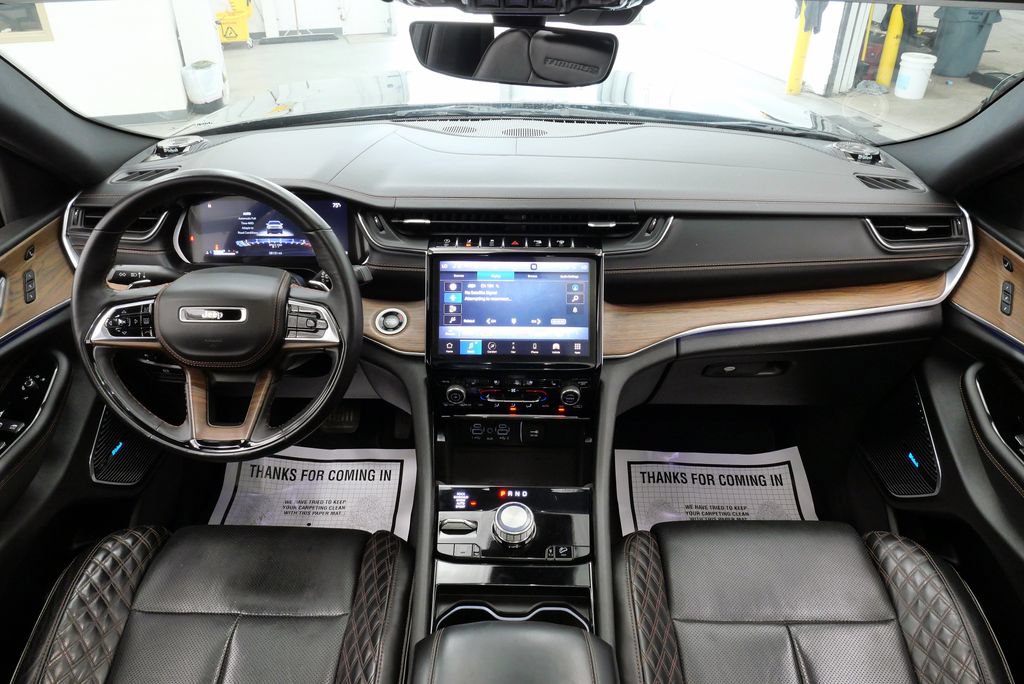 Used 2021 Jeep Grand Cherokee L Summit w/ Luxury Tech Group V AWD/4WD image 23