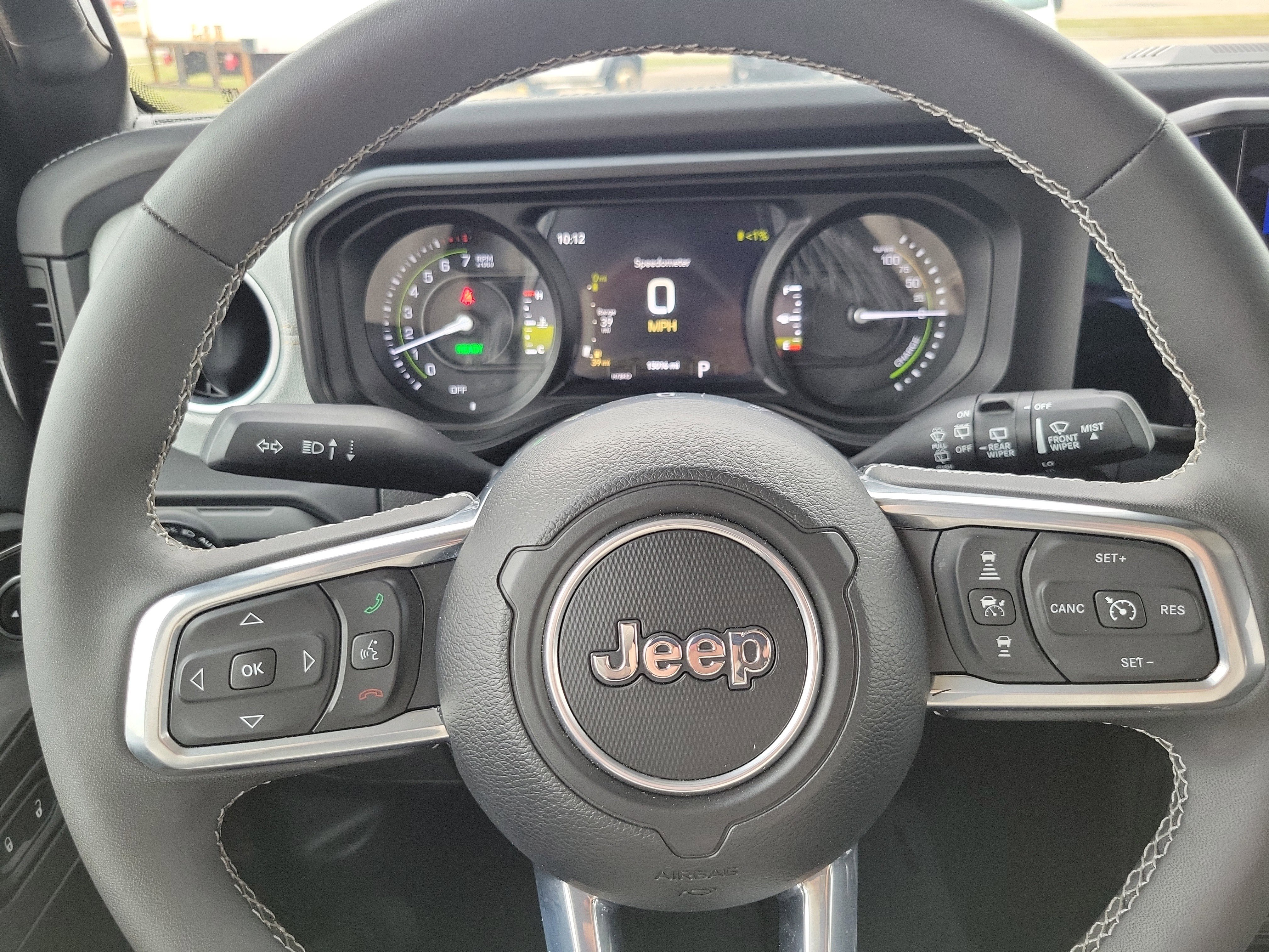 Used 2025 Jeep Wrangler Unlimited Sahara image 8