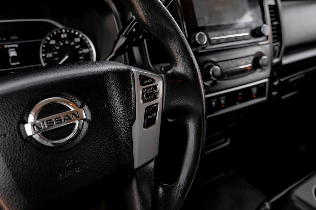 Used 2021 Nissan Titan S image 19