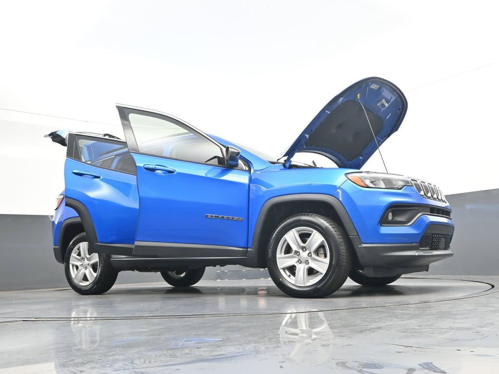 Used 2022 Jeep Compass Latitude w/ Convenience Group AWD/4WD image 45