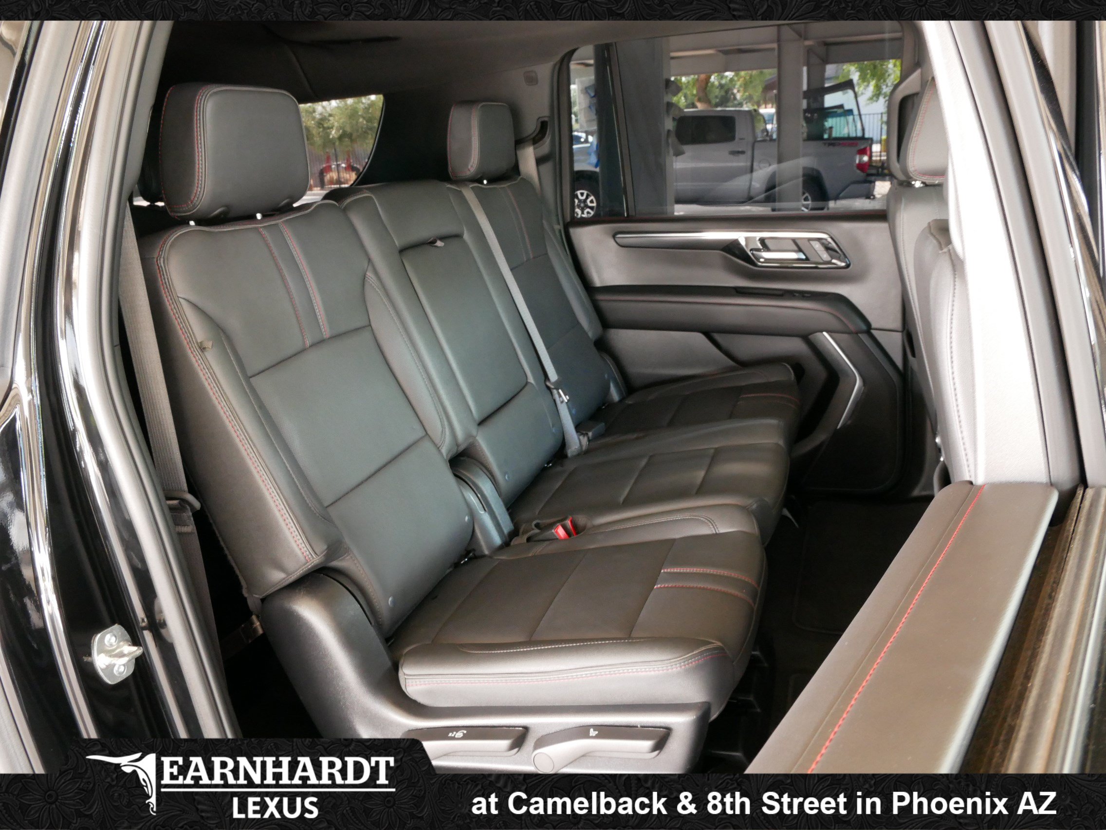 Used 2025 Chevrolet Suburban RST w/ Sun And Tow Package AWD/4WD image 16