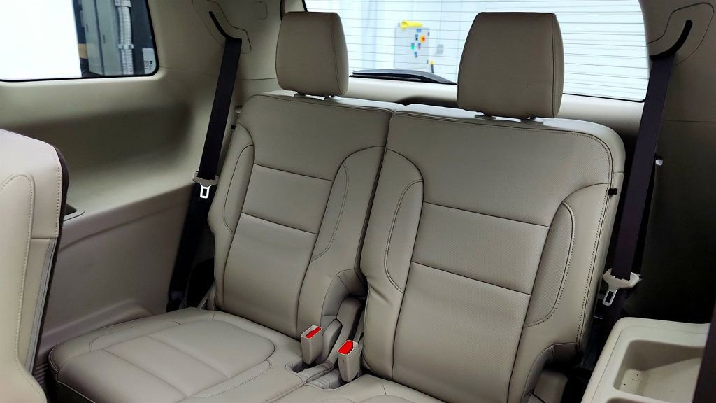 Used 2019 GMC Acadia Denali image 23