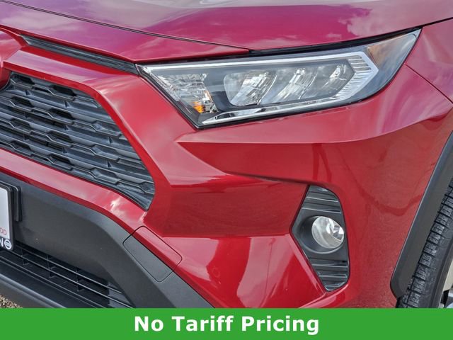 Used 2020 Toyota RAV4 XLE Premium image 6