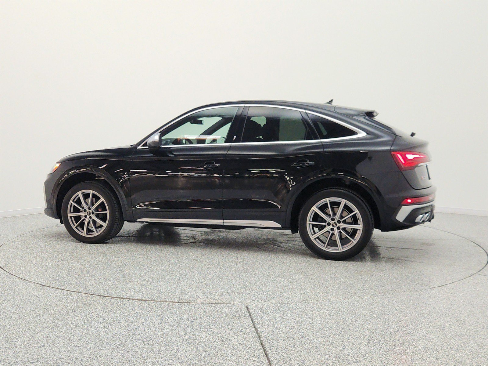 Used 2023 Audi SQ5 Premium Plus w/ Premium Plus Package AWD/4WD image 8