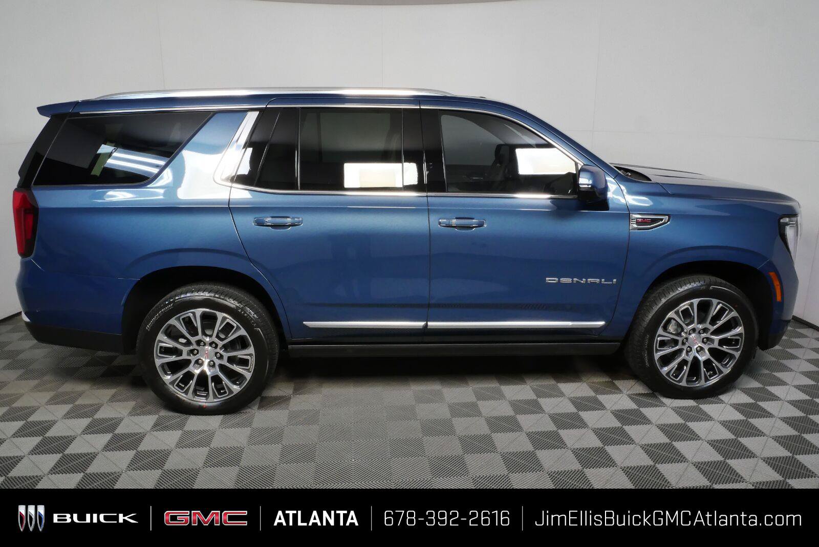 New 2026 GMC Yukon Denali w/ Sun & Power Step Package AWD/4WD image 2