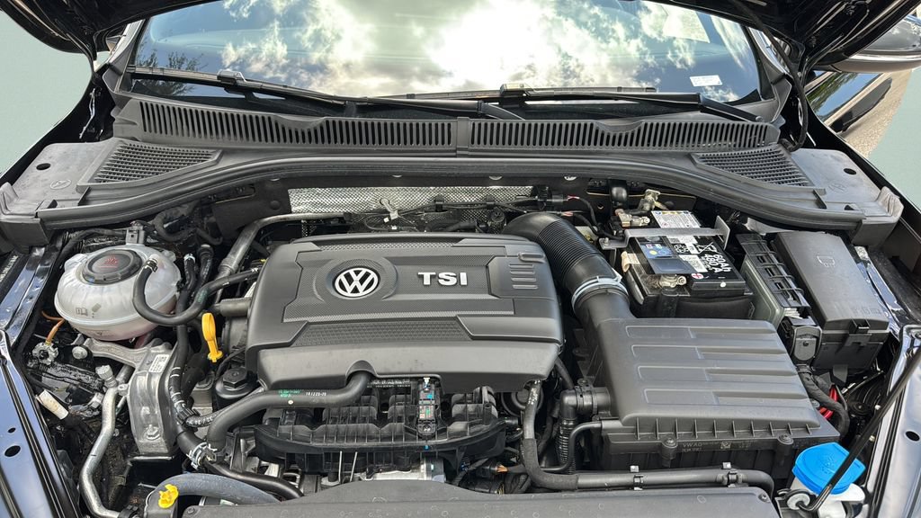 Used 2025 Volkswagen Jetta GLI Autobahn FWD image 22