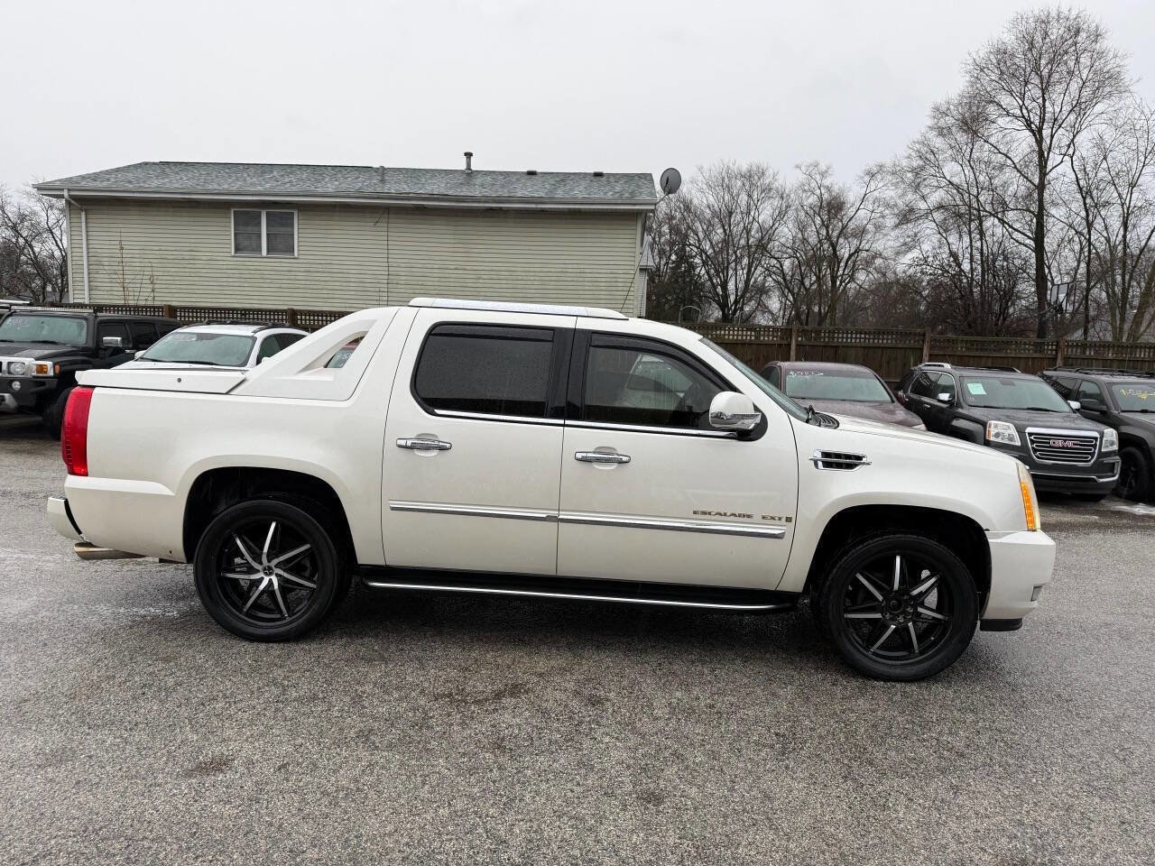 Used 2007 Cadillac Escalade EXT w/ Climate Package image 20