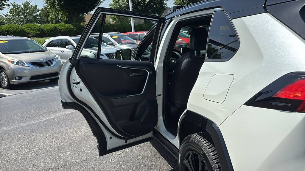 Used 2022 Toyota RAV4 XSE w/ XSE Grade Weather Package AWD/4WD image 28
