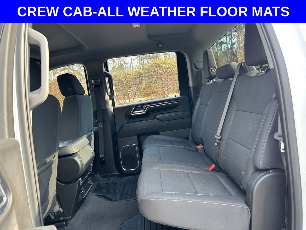 Used 2024 Chevrolet Silverado 3500 LT image 16