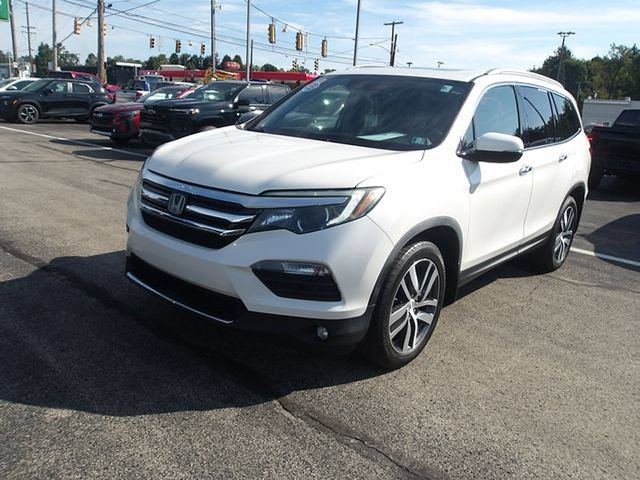 Used 2017 Honda Pilot Touring image 3