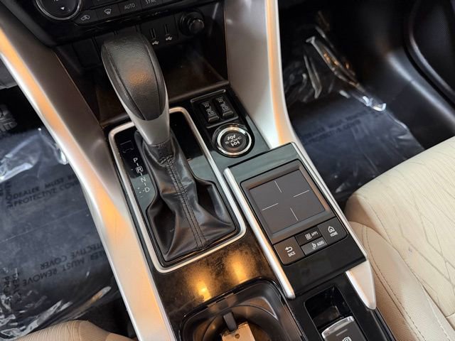 Used 2018 Mitsubishi Eclipse Cross SE image 14