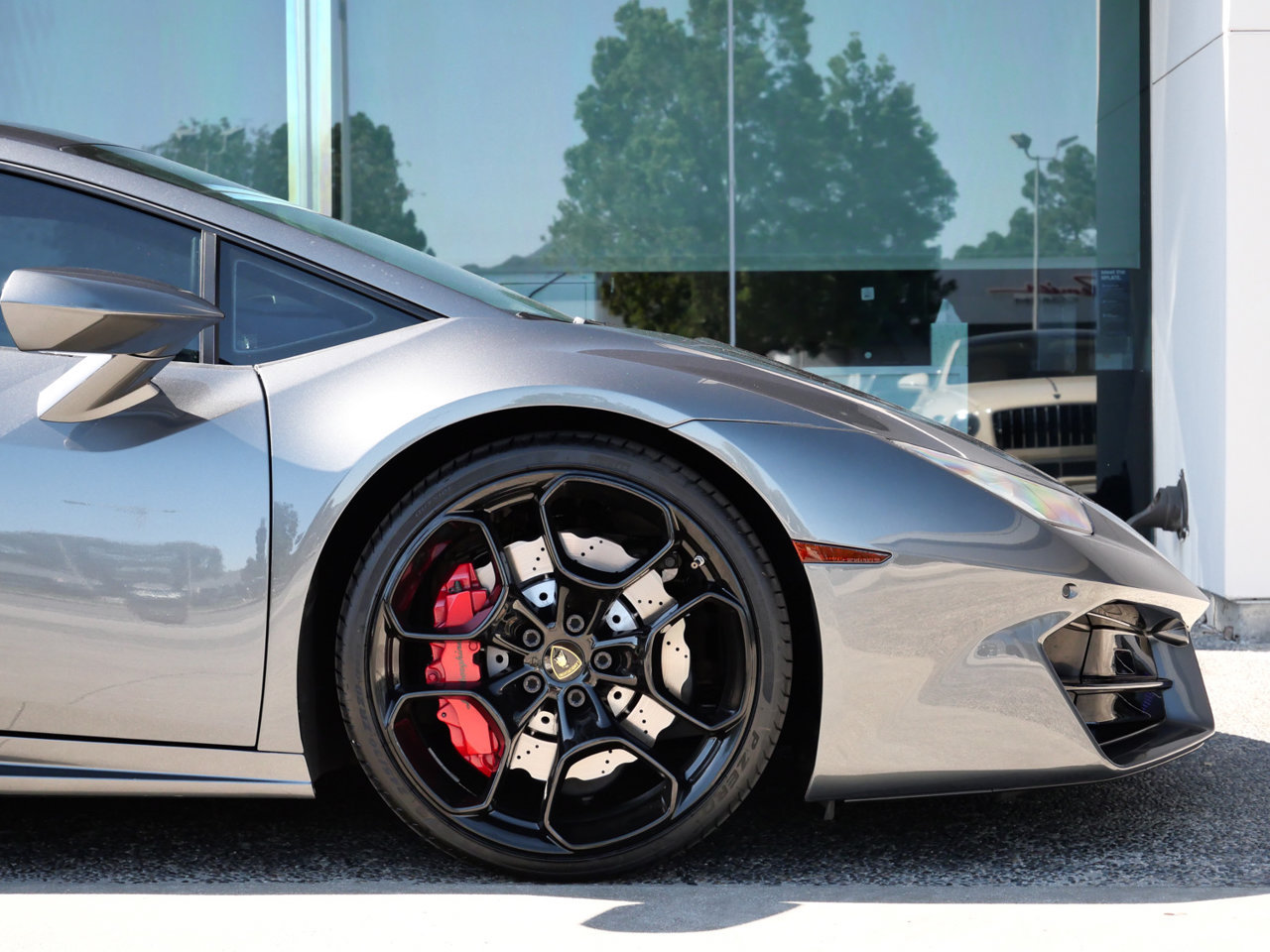 Used 2016 Lamborghini Huracan LP 580-2 RWD image 9