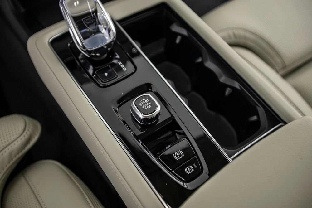 Used 2026 Volvo XC90 T8 Ultra w/ Protection Package Premier image 44