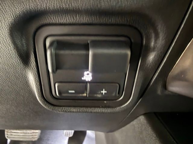 Used 2024 GMC Hummer EV 2X w/ LPO, Illumination Package image 44