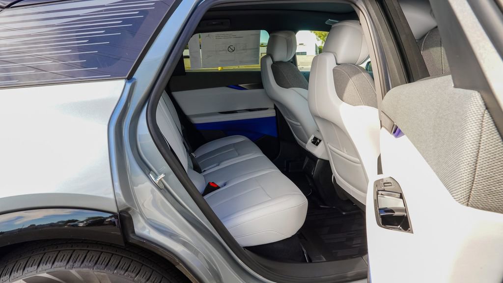 New 2026 Cadillac Optiq Sport 1 w/ LPO, Floor Liner Package image 10