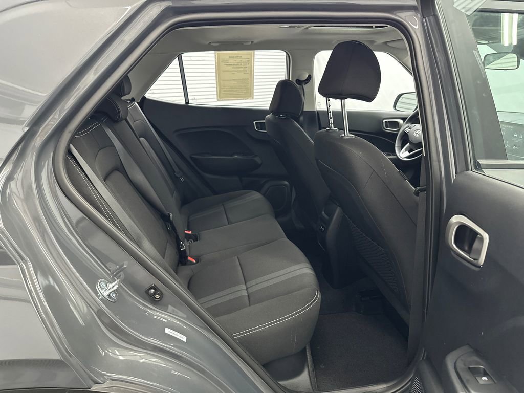 Used 2026 Hyundai Venue SEL FWD image 15