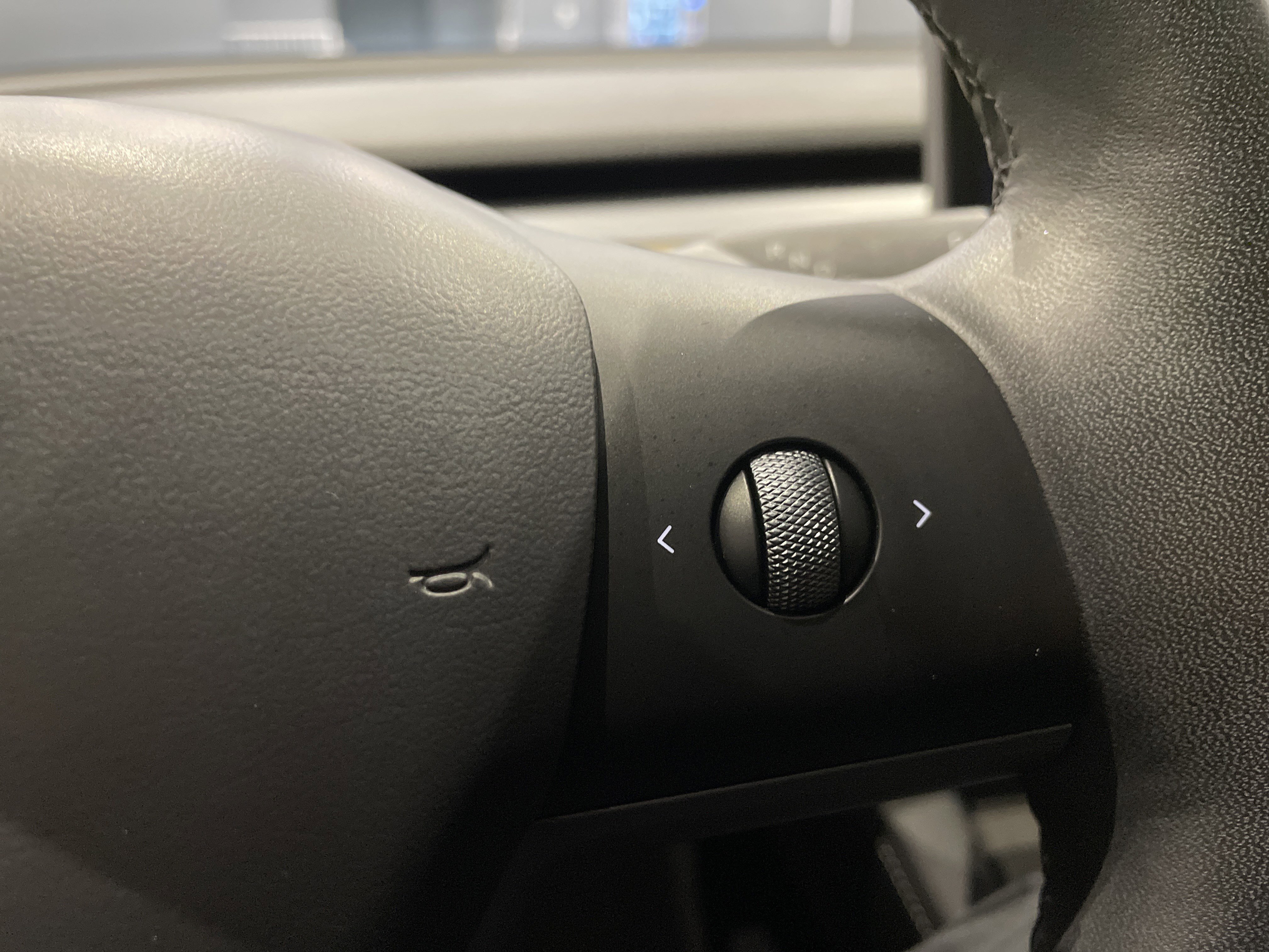 Used 2023 Tesla Model 3 Standard Range image 21