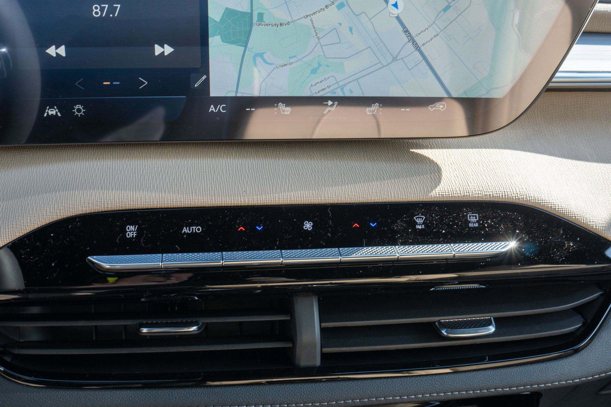 New 2026 Buick Enclave Preferred w/ Power Package image 14