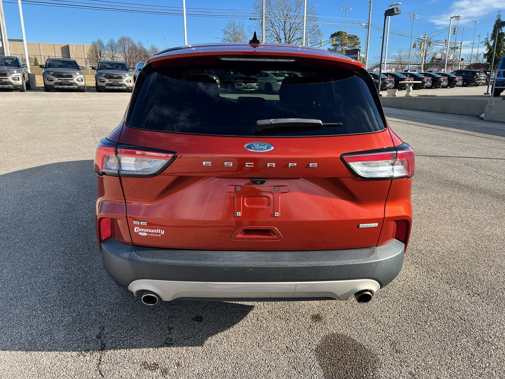 Used 2020 Ford Escape SE image 6