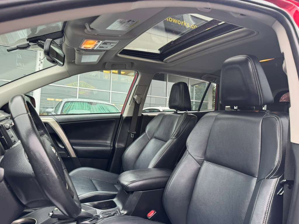 Used 2013 Toyota RAV4 Limited AWD/4WD image 6