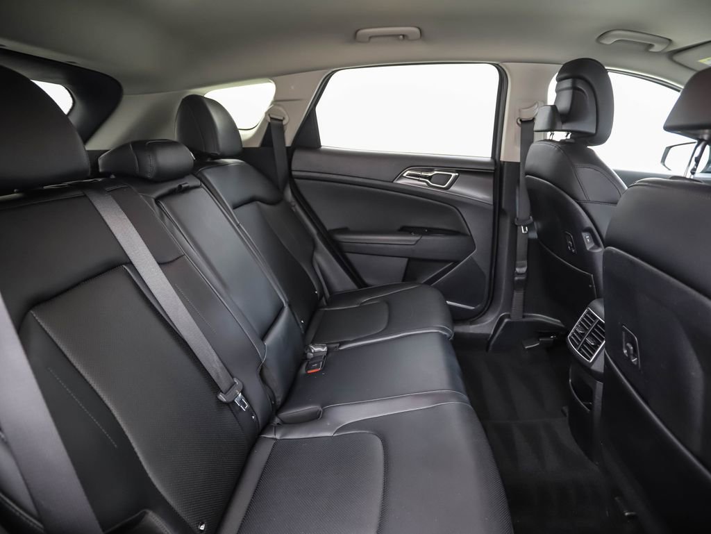 Used 2023 Kia Sportage EX image 27