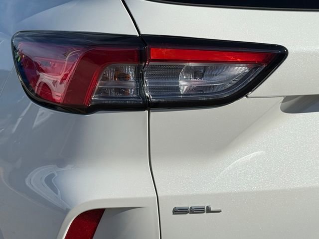 Certified 2022 Ford Escape SEL image 28