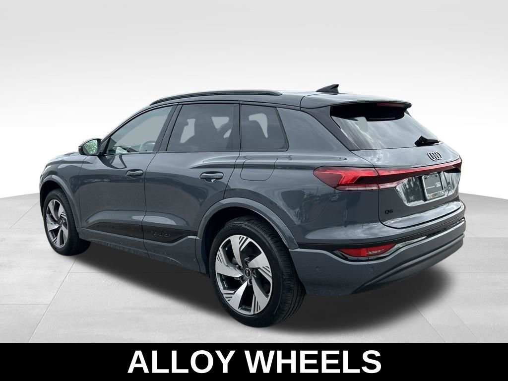 Used 2025 Audi Q6 e-tron Premium Plus w/ Premium Plus image 3