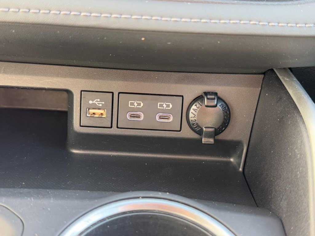 Certified 2023 Toyota Highlander AWD image 21