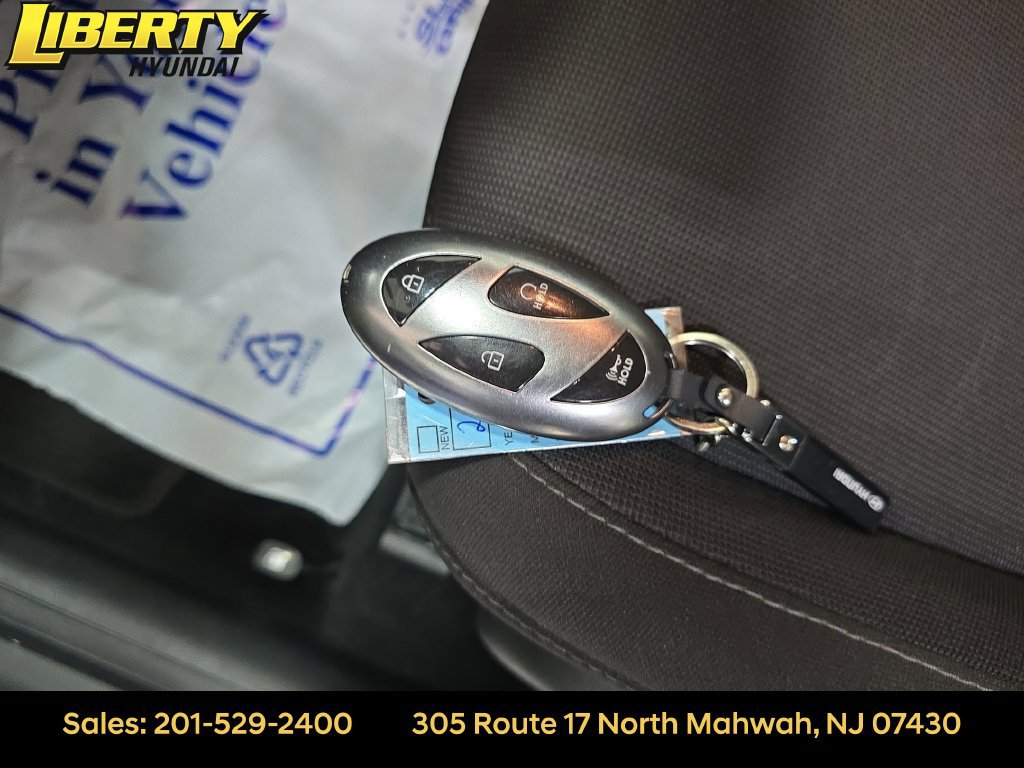 Certified 2024 Hyundai Kona SEL AWD/4WD image 29