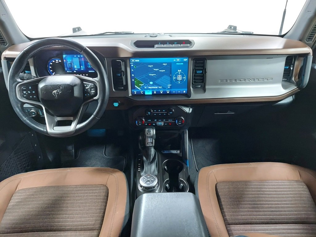 Used 2022 Ford Bronco Outer Banks image 2