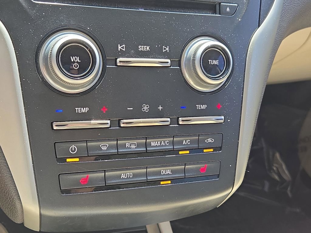 Used 2017 Lincoln MKC Premiere image 24