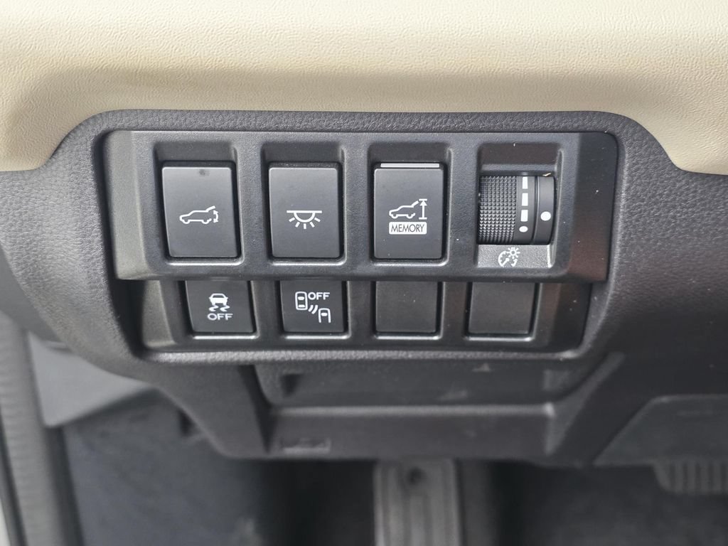 Used 2022 Subaru Ascent Limited w/ Technology Package AWD/4WD image 28