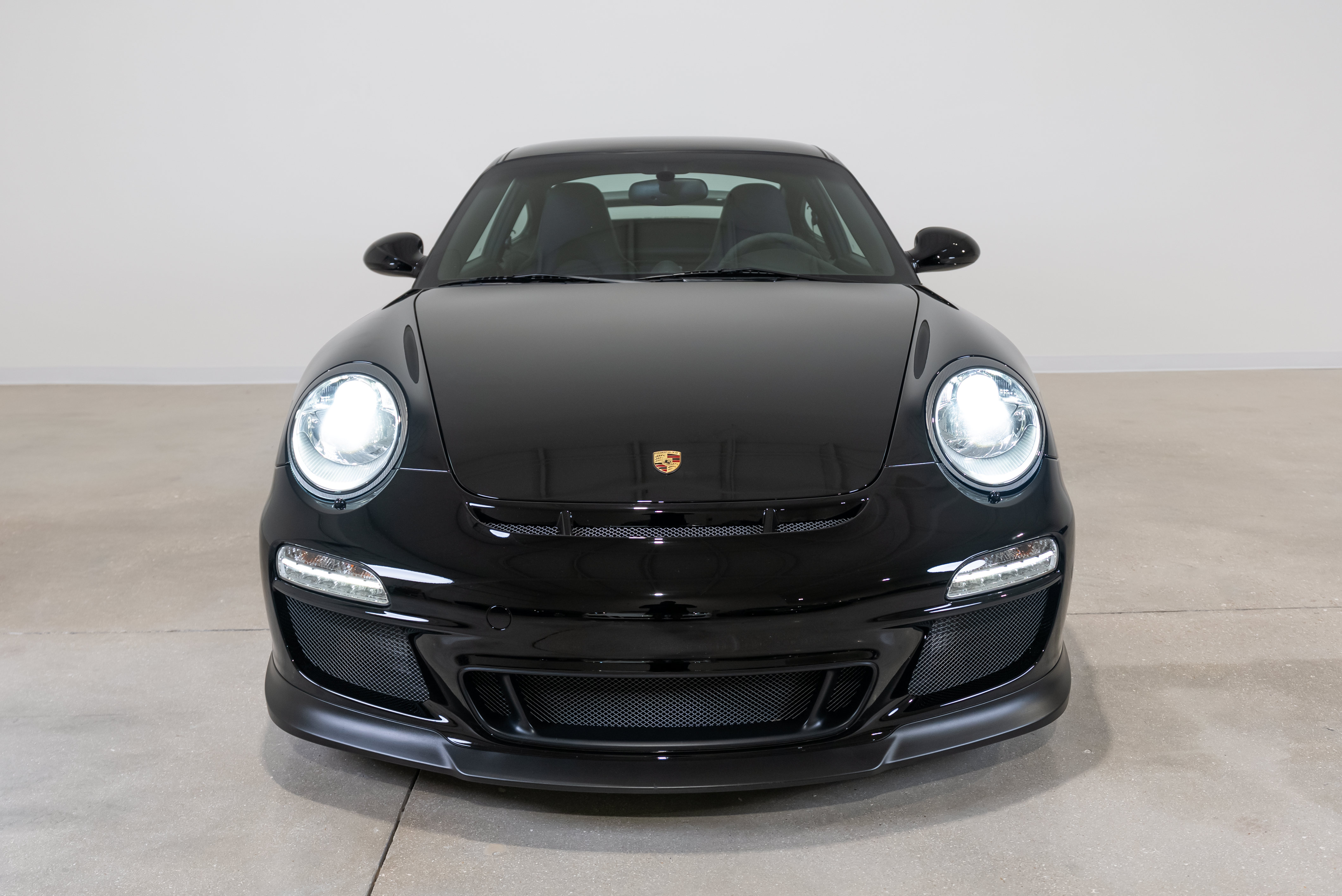 Used 2010 Porsche 911 GT3 RWD image 15