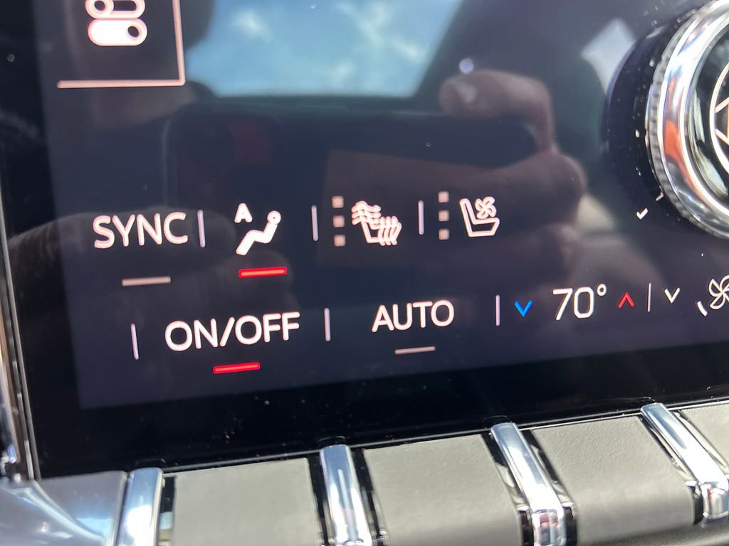 New 2026 GMC Yukon XL AT4 image 28