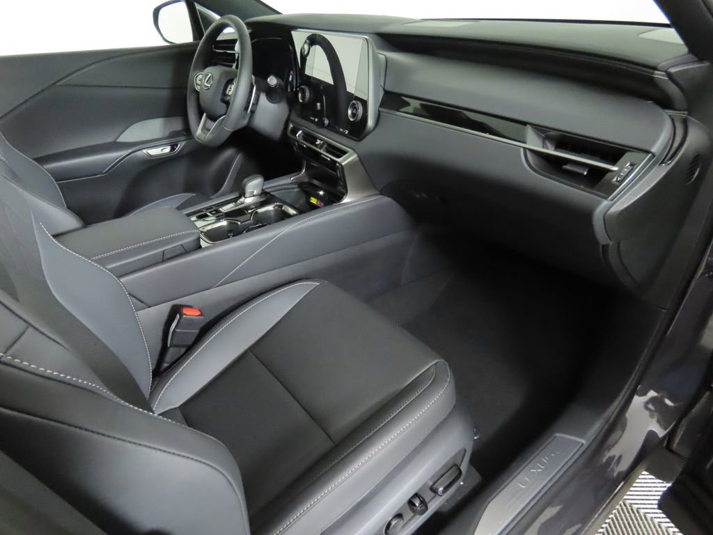 Certified 2025 Lexus RX 350 FWD image 17