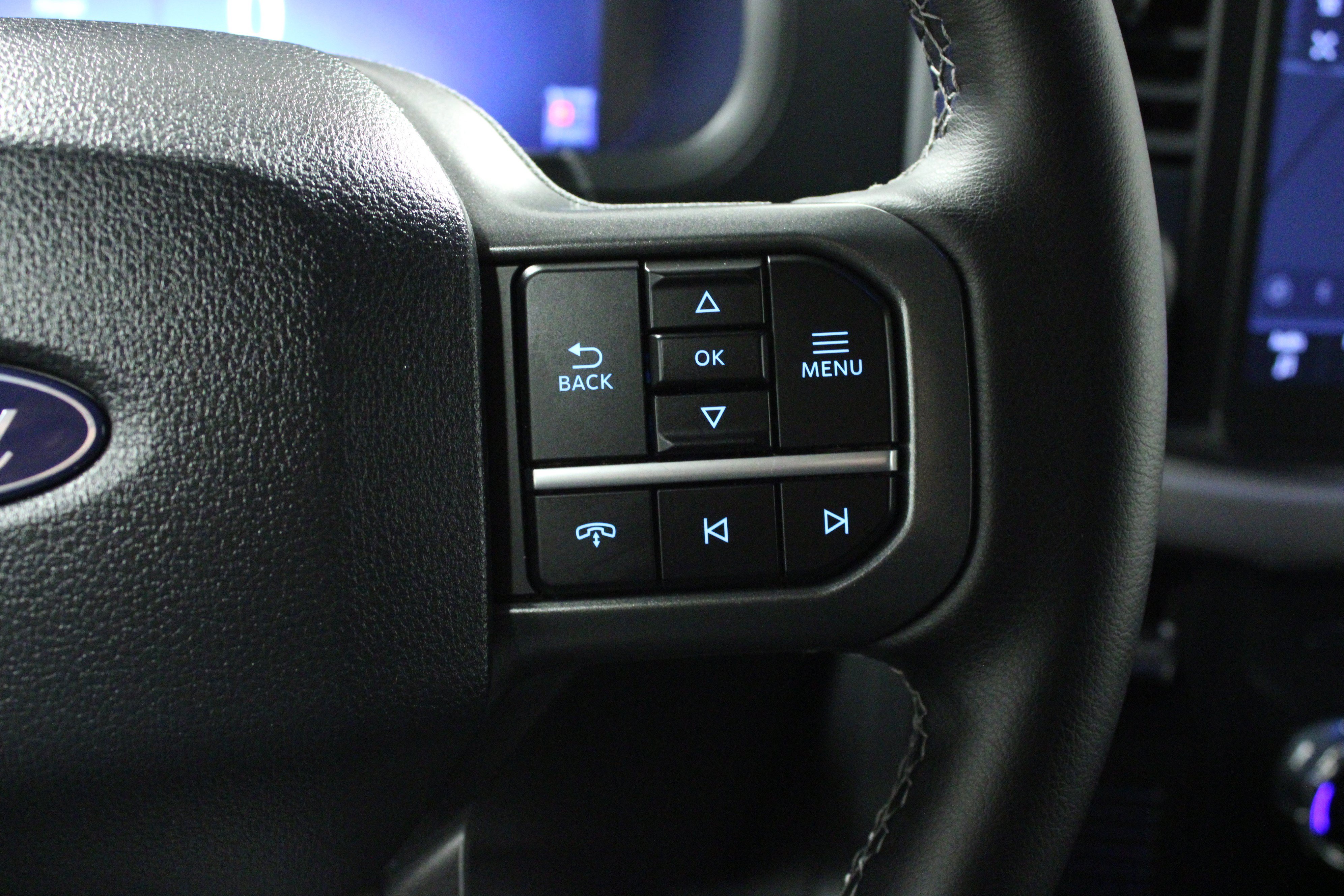 Used 2025 Ford F150 Lightning XLT AWD/4WD image 21