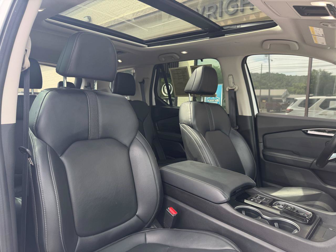Used 2023 Honda Pilot Touring image 17
