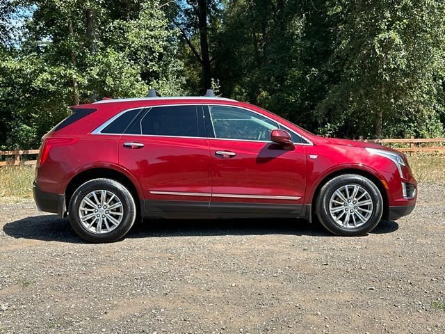 Used 2017 Cadillac XT5 Luxury AWD/4WD image 10