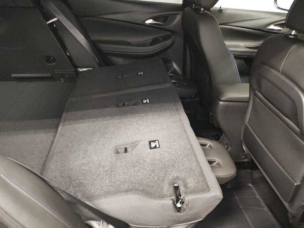 New 2026 Buick Encore GX Sport Touring image 13