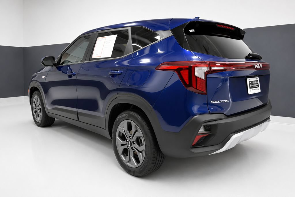 Used 2026 Kia Seltos LX FWD image 3